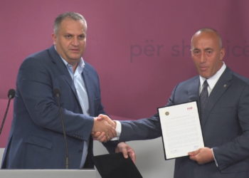 “Na priftë e mbara”, Haradinaj zyrtarizon koalicionin me Shpend Ahmetin