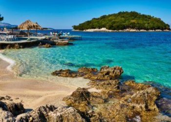 Revista amerikane lobon Rivierën shqiptare: Panoramë që të lë pa frymë