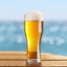 Disa arsye pse duhet shijuar një gotë birrë e ftohtë këto ditë të nxehta