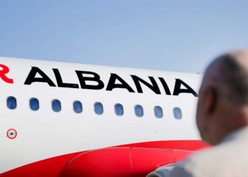 “Air Albania, drejt qiejve të Europës”, Rama mesazh kritikëve: Jepini, shani e përqeshni sa të doni
