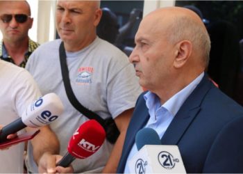 Koalicionet parazgjedhore në Kosovë/ Mustafa refuzon ofertën e Albin Kurtit, ja arsyet