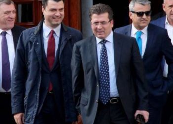 A po përçahet koalicioni i PD?! Aleatët duan tryezë me Ramën