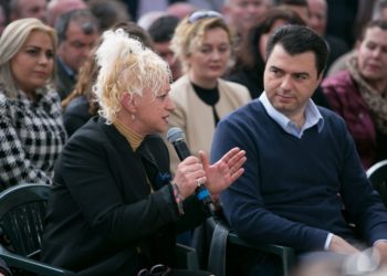 Rama citon përkrahësen e Bashës, Konjari: Teatri Kombëtar është mbi partitë