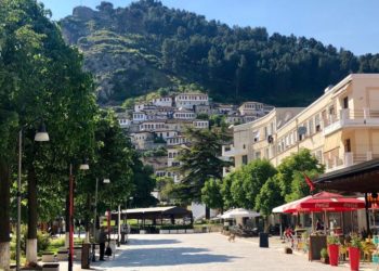 “Shqipëria po shndërrohet në një destinacion të turizmit kulinar”, Rama publikon reportazhin e “Welt.de”: Vendi i pazbuluar i Evropës