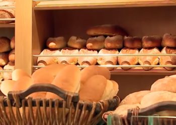 Shqiptarët i “futen dietës”/ Bie konsumi i bukës, rënie e ndjeshme e importit të drithërave