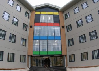 FOTO/ Palestër, kompjuter dhe telefona, nuk është hotel por një super burg që ka kushtuar 256 mln euro