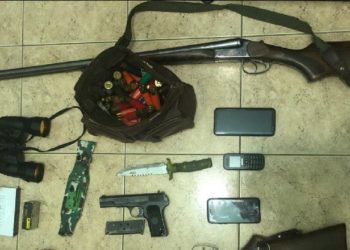 “Bulceshi”/ Drogë e armë në mes të pyllit, dy të arrestuar në Tiranë