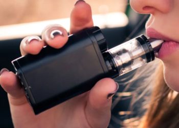 Studimi: Cigaret elektronike i ndryshojnë enët e gjakut që pas përdorimit të parë