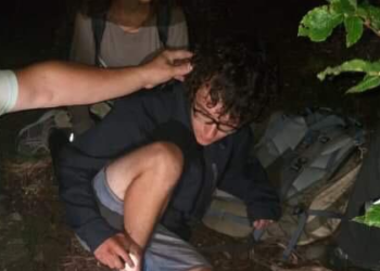 FOTO/ U rrëzua në malin e Arapit, gjendet pas disa orësh turisti polak