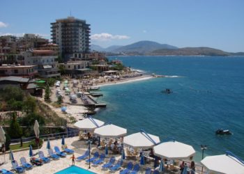 Eurostat: Një në 4 europianë nuk i përballojnë dot pushimet