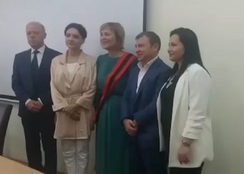 Konstituohet Këshilli bashkiak, Dako i “dorëzon” Durrësin Valbona Sakos