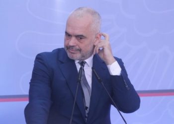 VOA: Kandidatët me probleme, faji i Edi Ramës