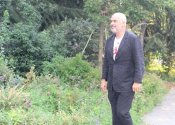 Dorëhiqen shtatë drejtorë në Shkodër pas urdhrit të kryeministrit Rama