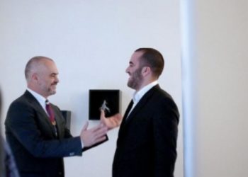 Ngjashmëria e Gregor Ramës me të atin befasuese, fotoja e publikuar për ditëlindje e konfirmon