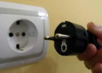 Bie në kontakt me energjinë, vdes 43-vjeçari në Tiranë