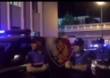 Pranga 23-vjeçarit në kryeqytet, një vit më parë plagosi me armë zjarri një peron (video)