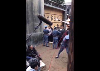 Me prapaskenat e këtyre filmave nuk do të rrini dot pa qeshur (video)