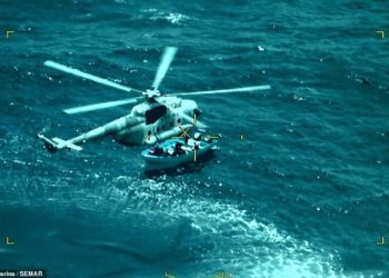 VIDEO+FOTO/ Ndjekje spektakolare në oqean, ushtria bllkon mbi 40 mln $ kokainë