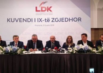 Për të tretën herë/ Isa Mustafa rizgjidhet sërish në krye të LDK-së