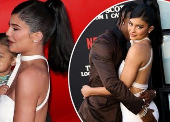 FOTO/ Kylie Jenner skena hot me partnerin në tapetin e kuq
