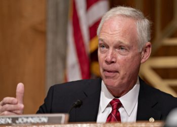 Rusia i refuzon vizën senatorit amerikan: Rruga që Putin ka zgjedhur, tragjedi me përmasa historike