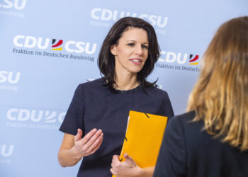 Zyrtarja e lartë gjermane në Tiranë për krizën politike?!