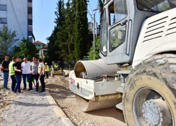 FOTO/ Veliaj inspekton punimet në Rrugën e Elbasanit: Përfundojnë brenda 15 shtatorit, siç pata premtuar