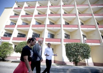 Rama dhe Veliaj inspektojnë rikonstruksionin e dy godinave në “Qytetin Studenti”: Gati puna për Kampusin e ri Universitar