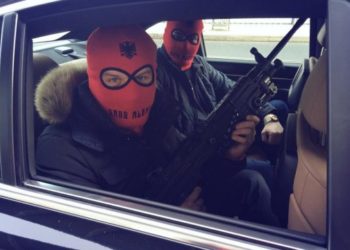 “Banditët shqiptarë janë gati të shesin edhe nënat e tyre”, shkrimi me akuza të forta në ‘Daily Star’