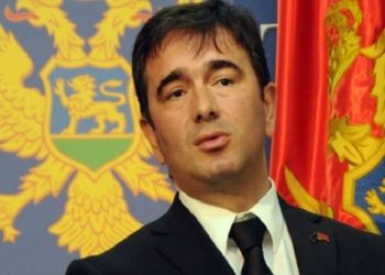 Si SHBA me Meksikën/ Habit politikani malazez: Do bëj mur në kufi me Shqipërinë e Kosovën