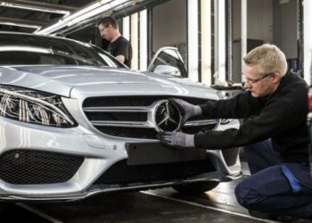 Mercedesi e pranon, makinat e reja kanë sensorë sekretë për gjetjen e vendndodhjes