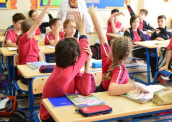 Ja dokumentet që ju duhen për regjistrimin e fëmijëve në klasën e parë dhe të 10-të