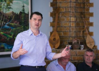 Basha fushatë në Pukë, akuza Ramës por nuk deklaron nëse do hyjë apo jo në zgjedhjet e 13 tetorit