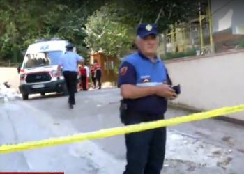 Ngjarje e rëndë në kryeqytet/ Shembet skela e pallatit, plagosen 4 punëtorë, 2 rëndë