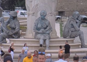 Shkatërrohen në Shkup tabelat e “Aleksandrit të Madh”, “Olimpias”, “Filipi të Dytë”