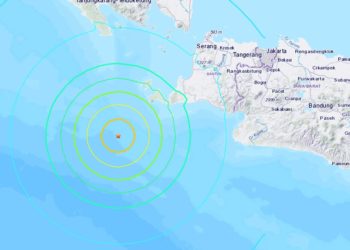 Tërmet 7.4 ballë në Indonezi, alarm për cunami
