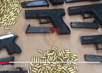 Krimet e Rënda lënë në burg kosovarin e arrestuar për trafik armësh, Serbi-Kosovë-Shqipëri