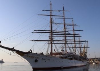 Rikthehet për të tretën herë në Durrës me turistë nga 5 vende të ndryshme veliera “Sea Cloud”