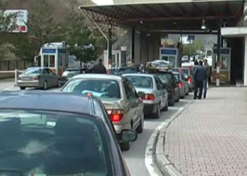 Emigrantët kthehen në vendet e punës, fluks i lartë në Kapshticë dhe Qafë Thanë