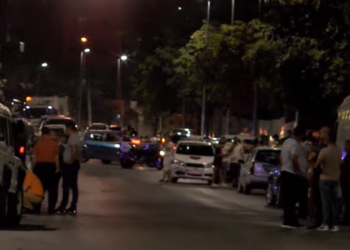 Detaje/ Ish-polici u qëllua me 10 plumba teksa makina ishte në lëvizje, identifikohet një nga autorët