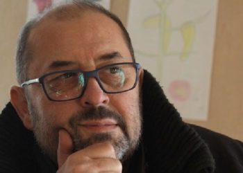 Kinematografia në zi, ndahet nga jeta në moshën 56-vjeçare regjisori Gjergj Xhuvani