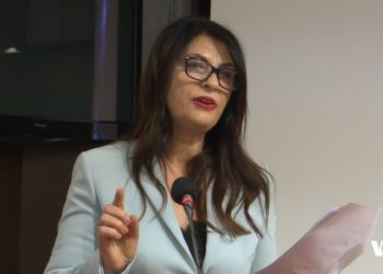 VOA: Jozefina Topalli flet për një lëvizje të re politike, insiston për angazhimin e …
