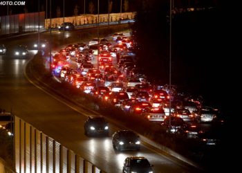 Ja si u mbushën sheshet dhe rrugët e Tiranës nga alarmi fals për tërmetin