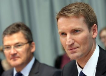 “Shqipëria në rrugën e duhur, ja pse duhen hapur negociatat”, mesazhi i deputetit gjerman