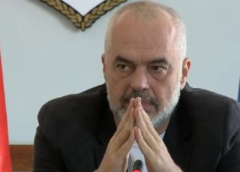 Rama për tërmetet: Ministra dhe deputetë të gjithë në Durrës për të ndihmuar çdo familje