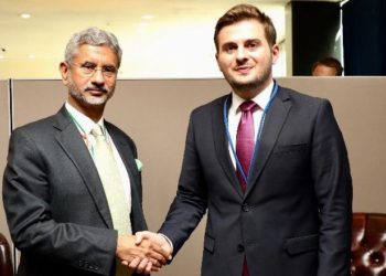 “Domosdoshmëri njohja e pavarësisë së Kosovës”, kërkesa e Cakajt ndaj ministrit indian