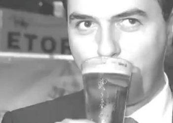 Lul, faqja juaj e zezë nuk mund të bëhet e florinjtë me ngjyrën e …