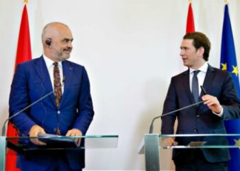 Rama uron Kurz për fitoren: I lumtur që një kampion do të drejtojë Austrinë