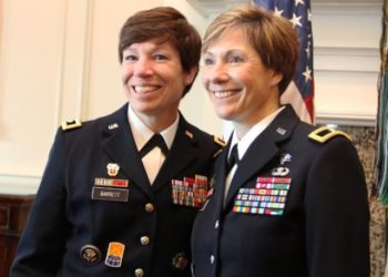 Njihuni me të parat motra gjenerale në Ushtrinë Amerikane