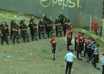 FNSH dhe Policia marrin në dorë derbin e kryeqytetit pas përplasjes mes tifozëve